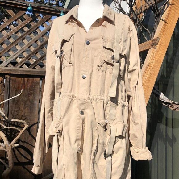 NWOT Carmar Distressed Lightweight Tan Utility Jacket - Picture 3 of 8